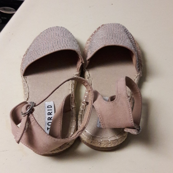 Torrid sandals size 6 - Picture 2 of 5